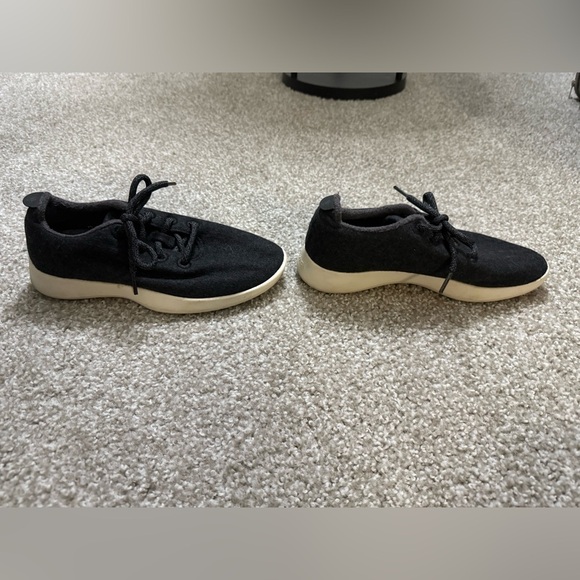Allbirds Women's Wool Runner - Picture 2 of 6